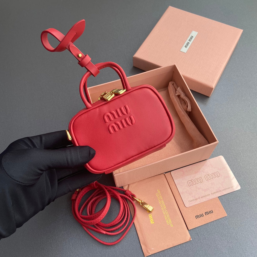 Richelieu Wallet 19 In Classic Red Goyardine Canvas