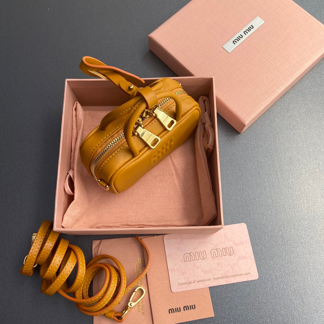 Richelieu Wallet 19 In Classic Red Goyardine Canvas