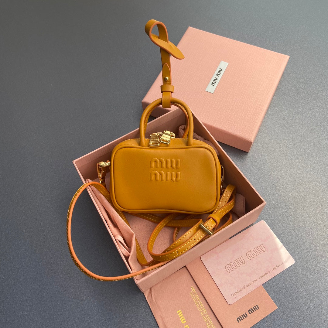 Richelieu Wallet 19 In Classic Red Goyardine Canvas