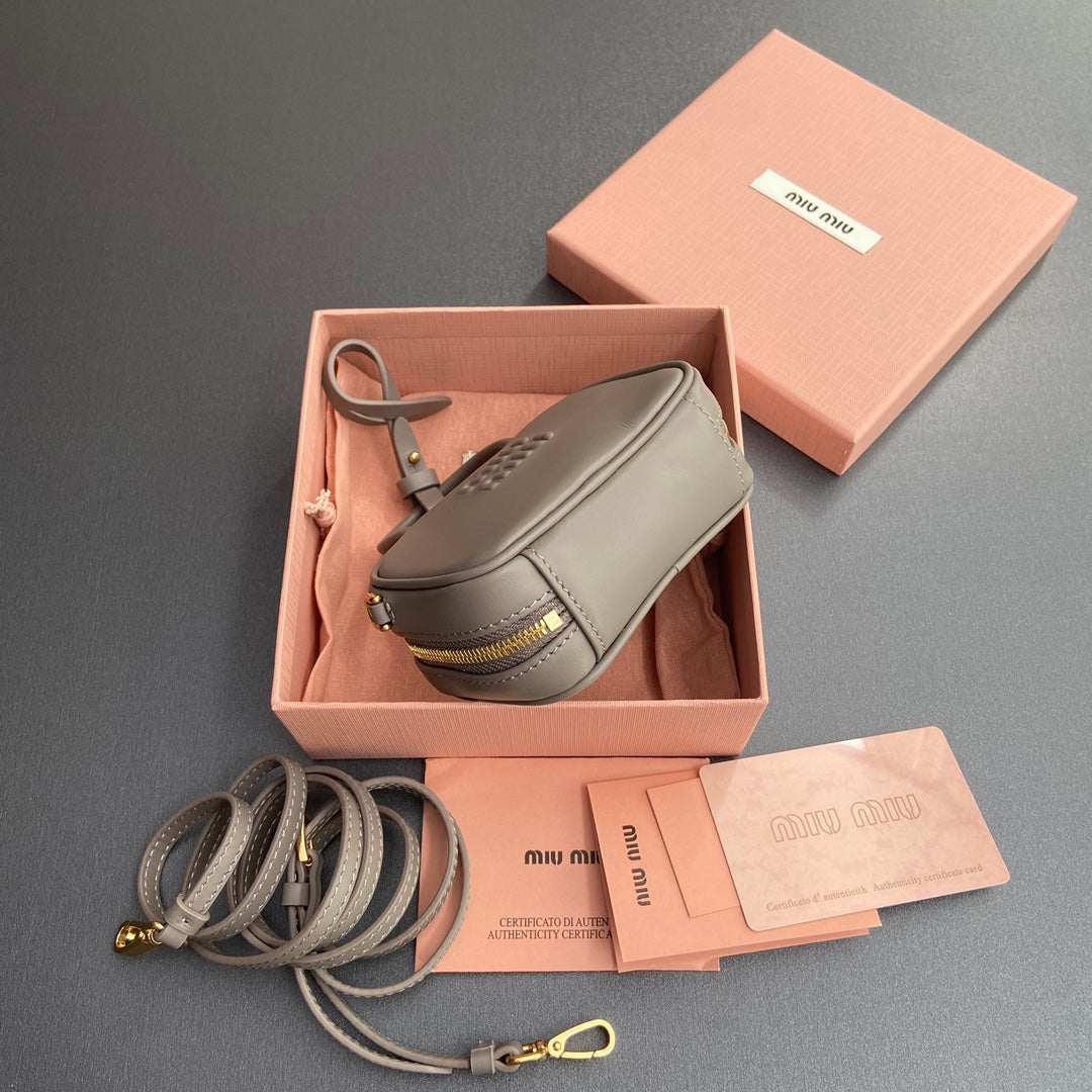 Richelieu Wallet 19 In Classic Red Goyardine Canvas