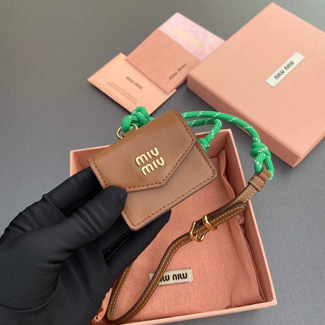 Richelieu Wallet 19 In Classic Red Goyardine Canvas