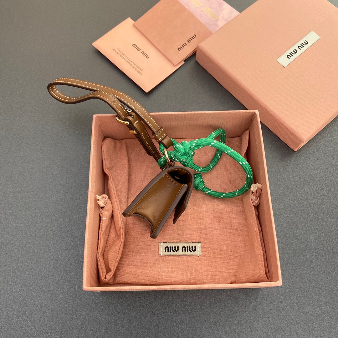 Richelieu Wallet 19 In Classic Red Goyardine Canvas