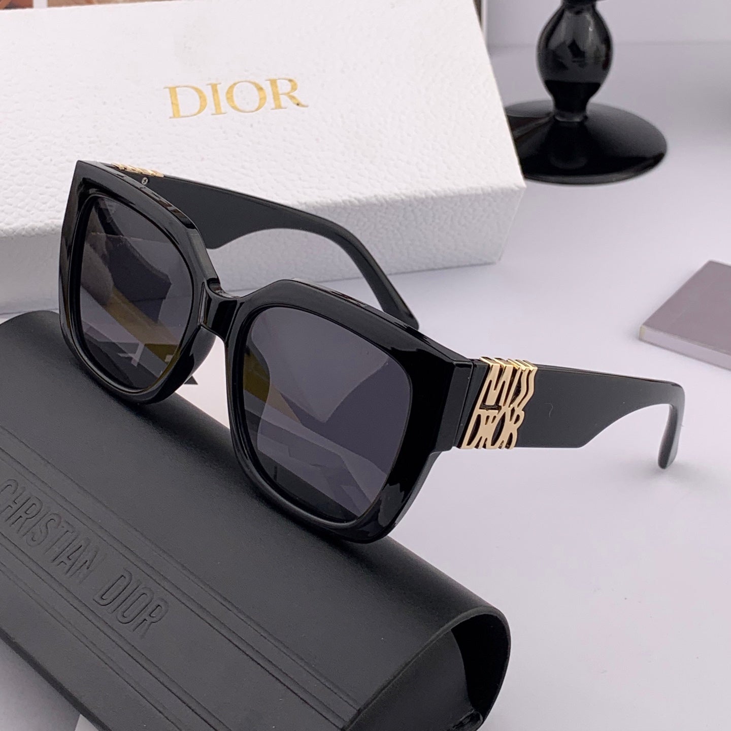 Montaigne Sunglass Cd1113 In Acetate