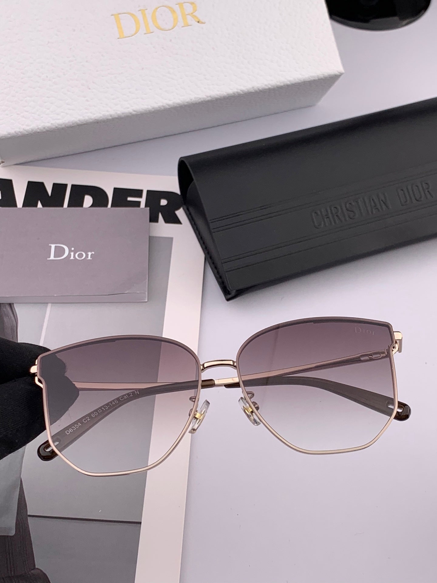 Montaigne Sunglass Cd4635 In Acetate