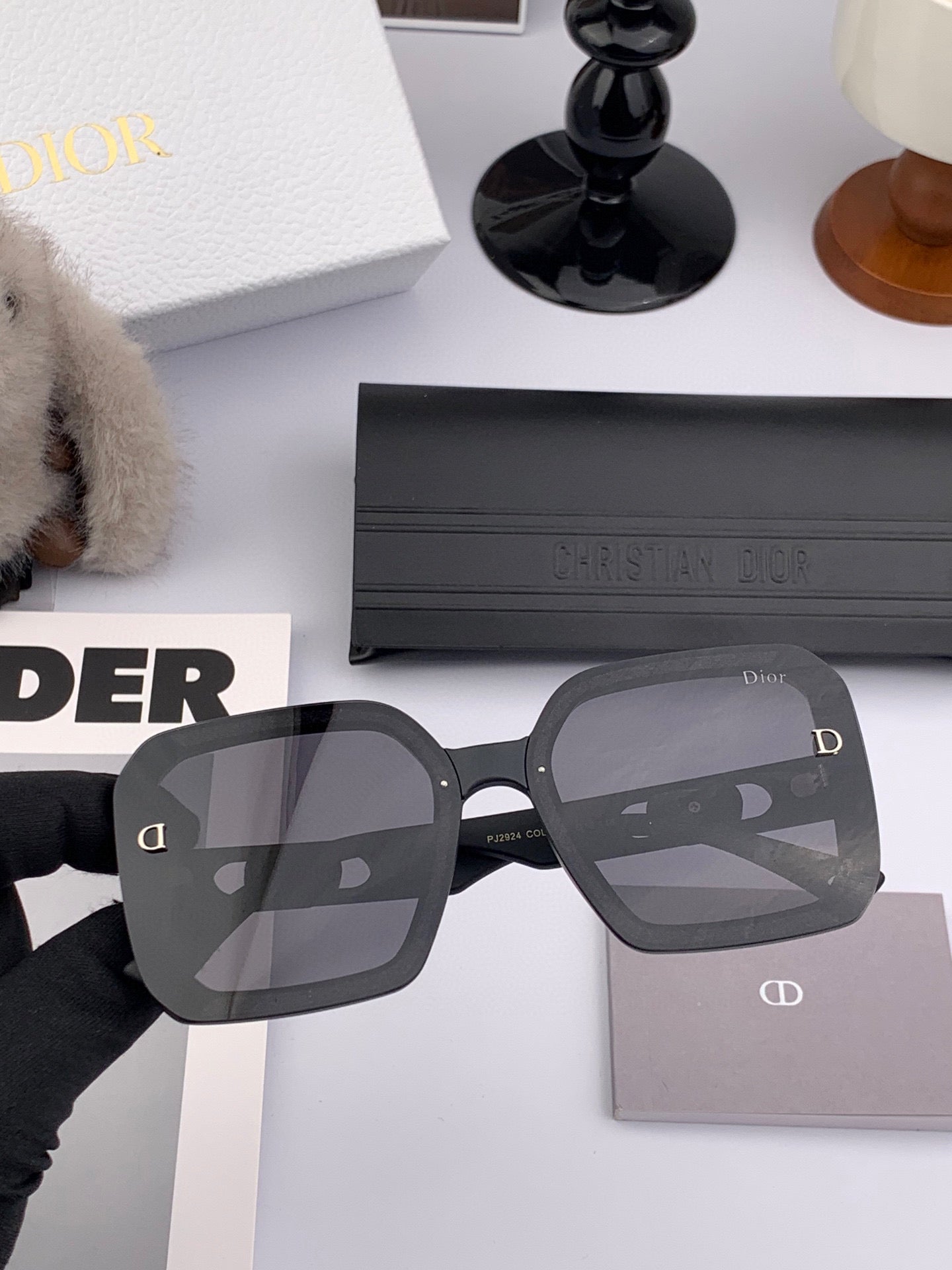 Montaigne Sunglass D4292 In Acetate