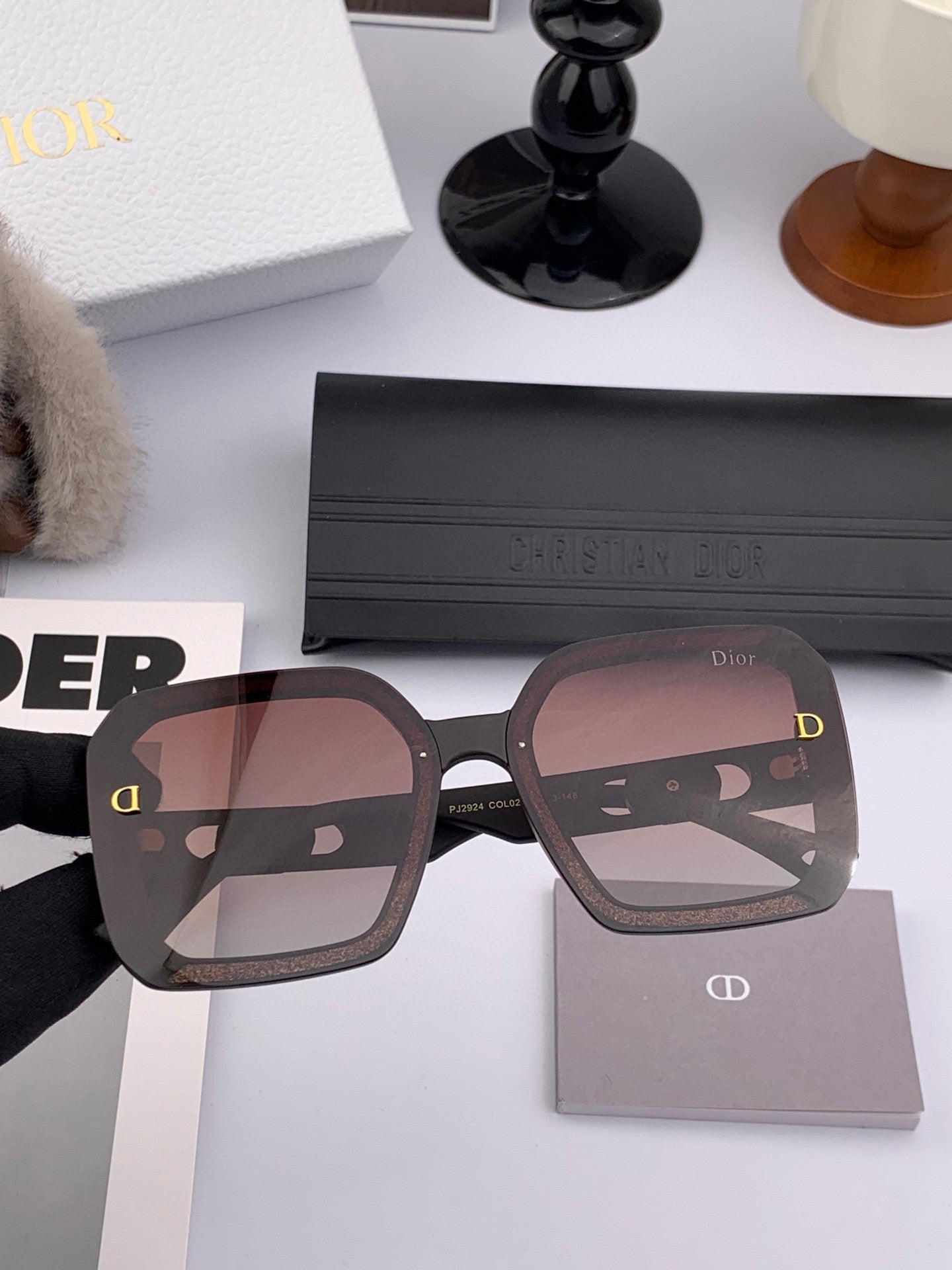 Montaigne Sunglass D4292 In Acetate