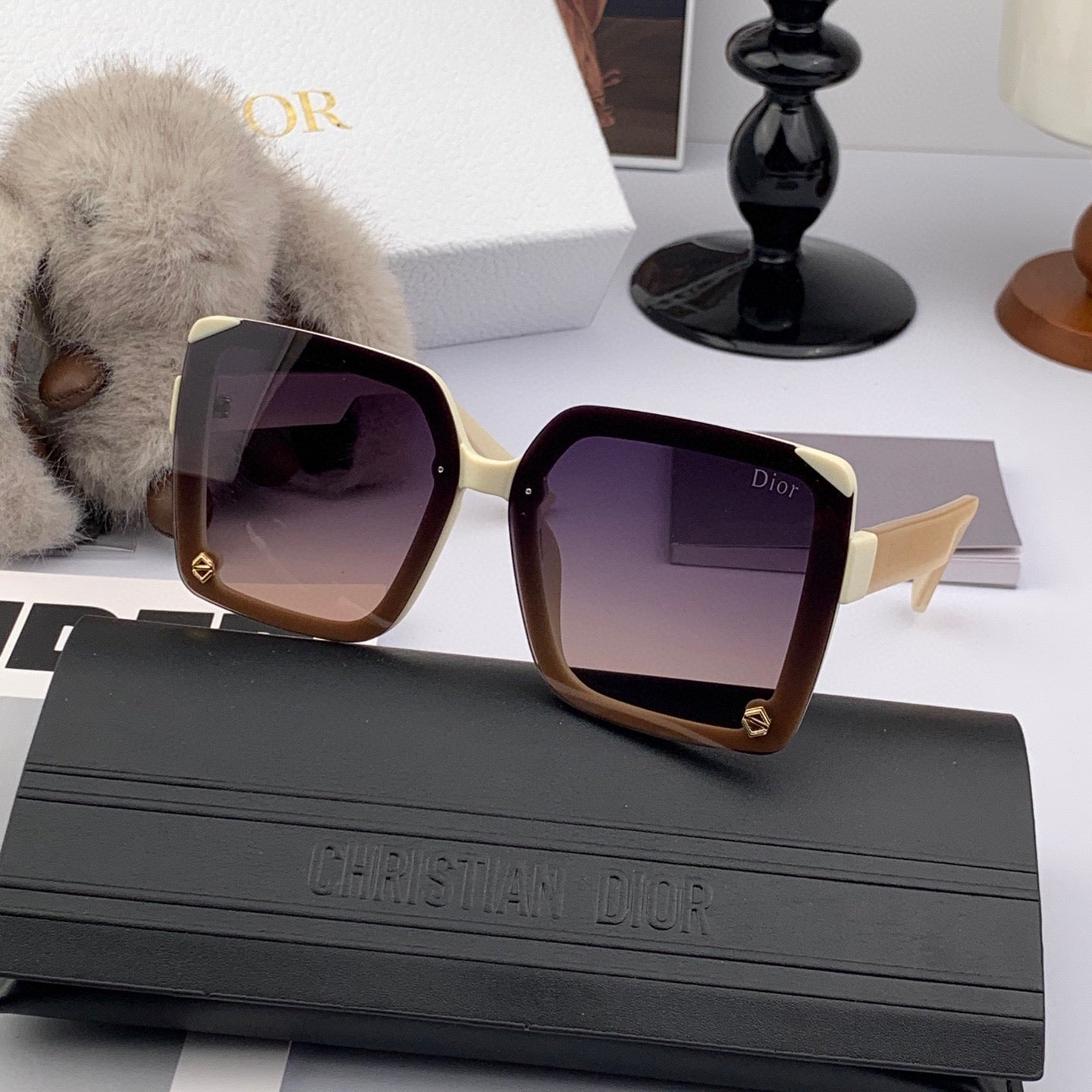 Montaigne Sunglass D7191 In Acetate