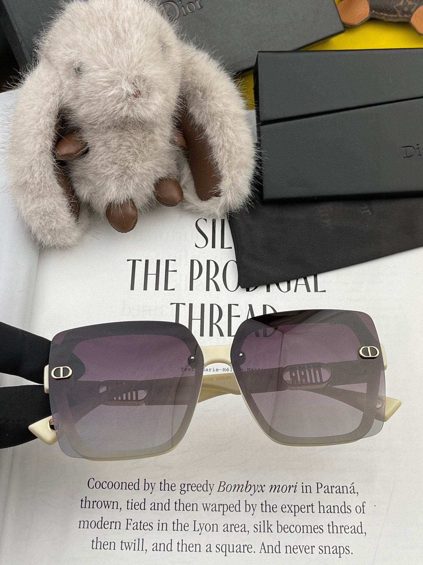 Montaigne Sunglass Cd5610 In Acetate