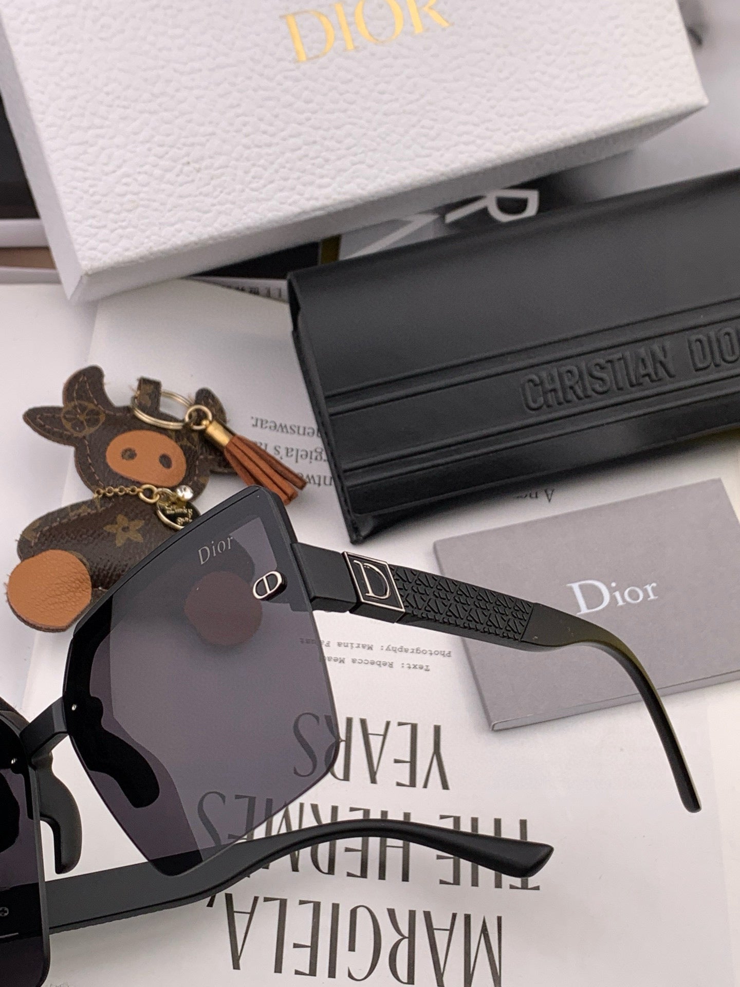 Montaigne Sunglass D9805 In Acetate