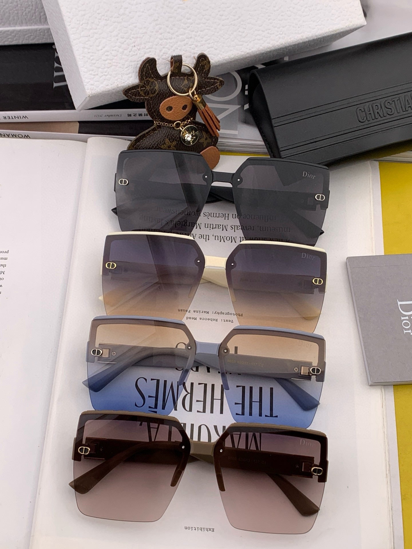 Montaigne Sunglass D9805 In Acetate