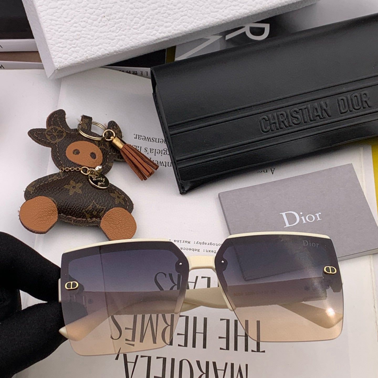 Montaigne Sunglass D9805 In Acetate