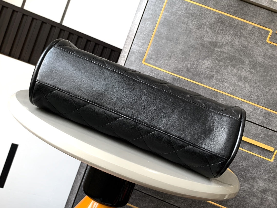 CC Large Tote 39 Light Beige Canvas Pearl Logo