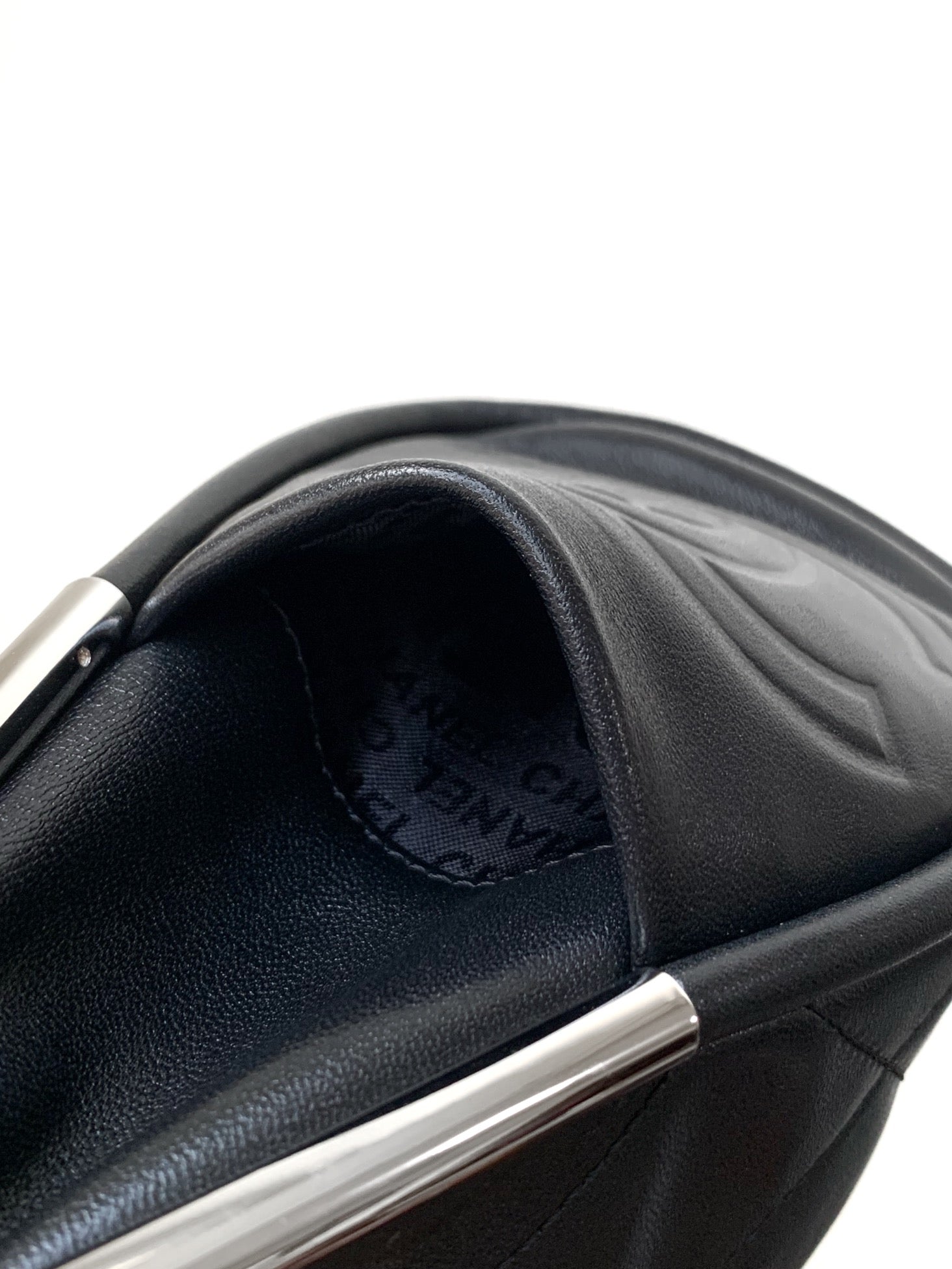 CC Large Tote 39 Light Beige Canvas Pearl Logo