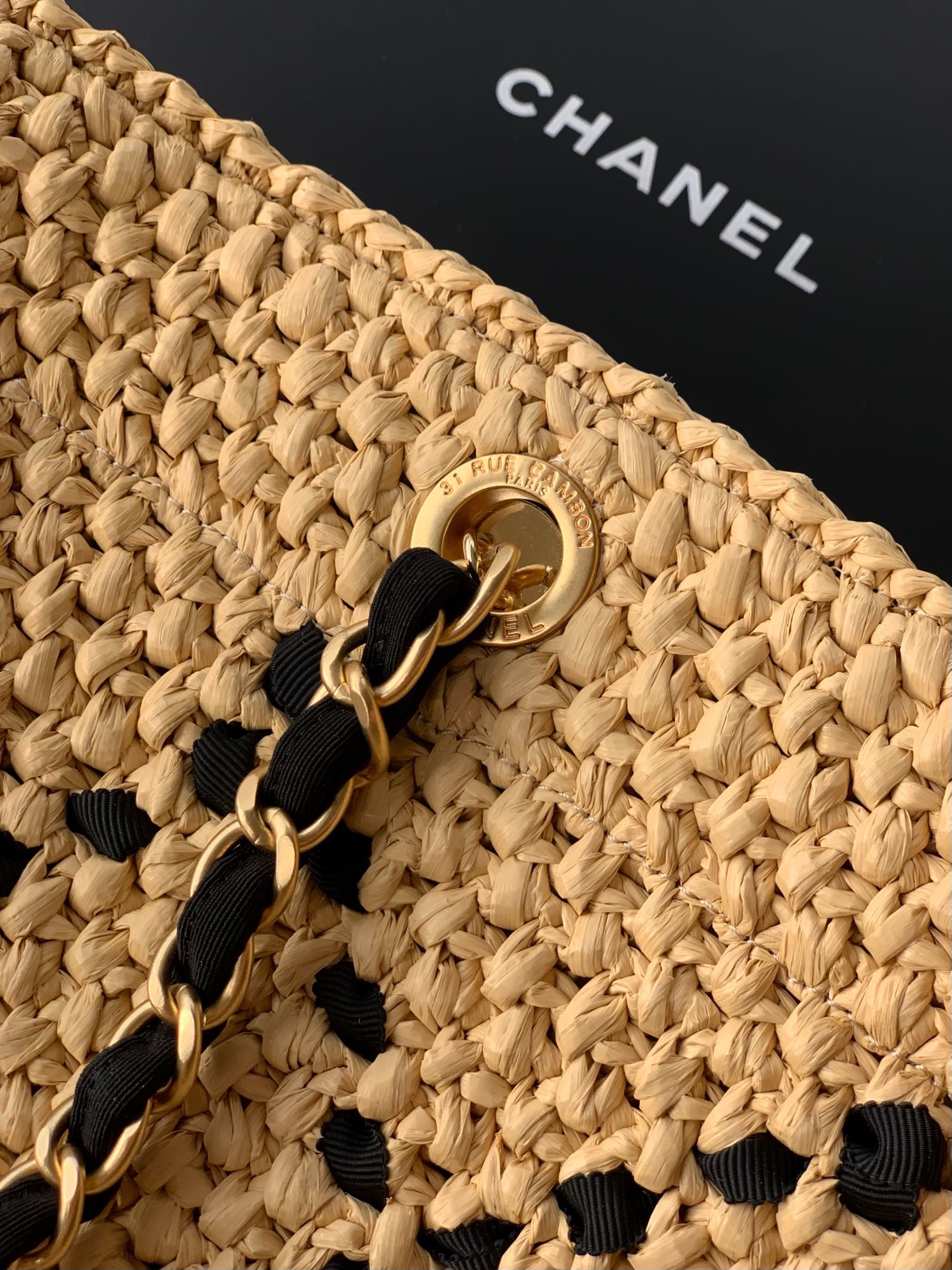 CC Large Tote 39 Light Beige Canvas Pearl Logo