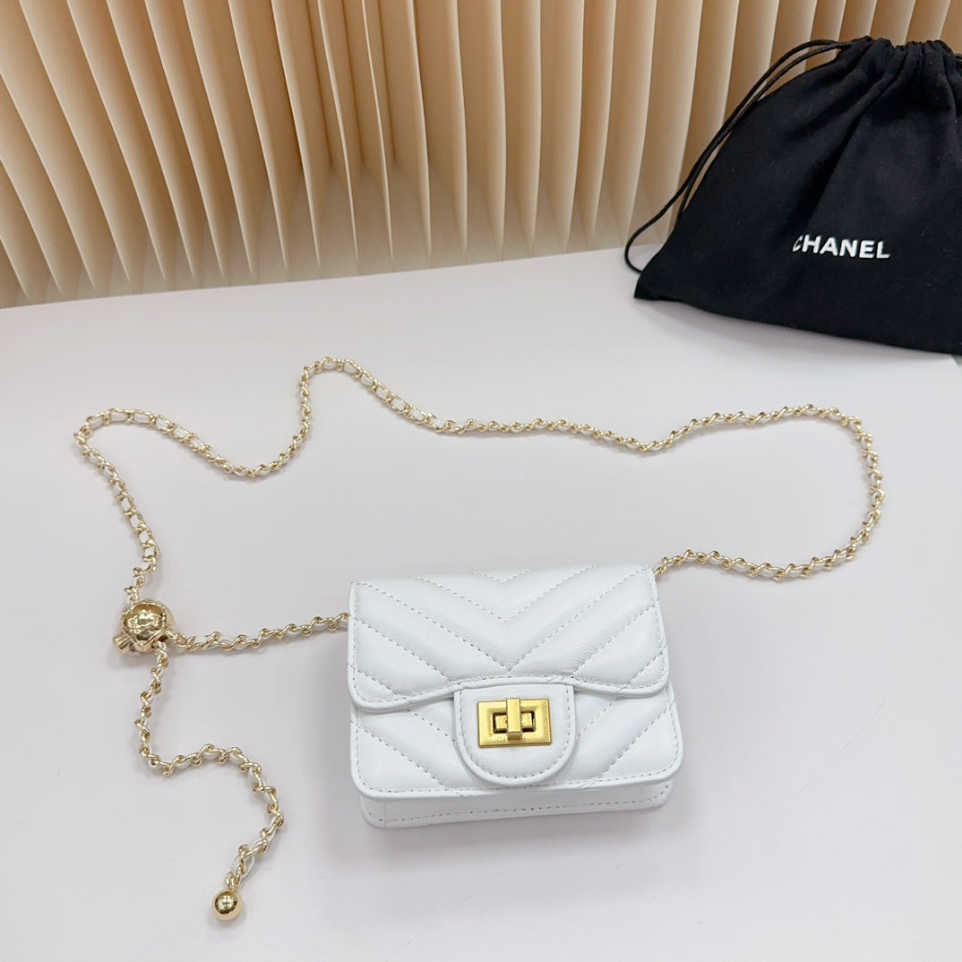 Cc 2.55 Belt White Chevron Lambskin Bag