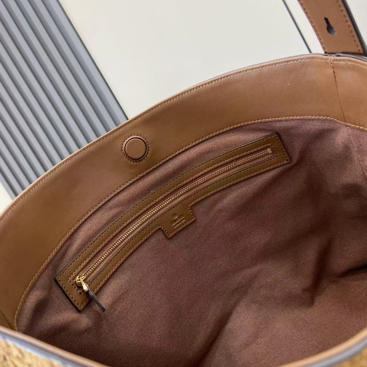 Gucci 25 Beatrix Handbag Brown Gold Suede