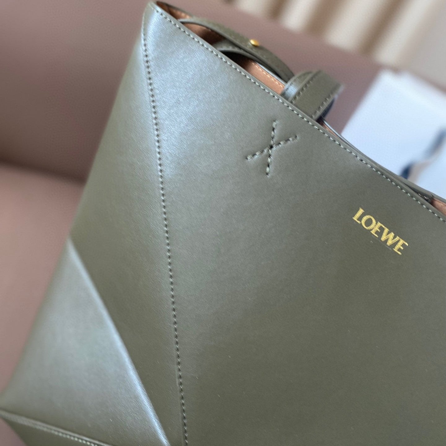 Loew Puzzle Fold Tote Iblack Shiny Calfskin