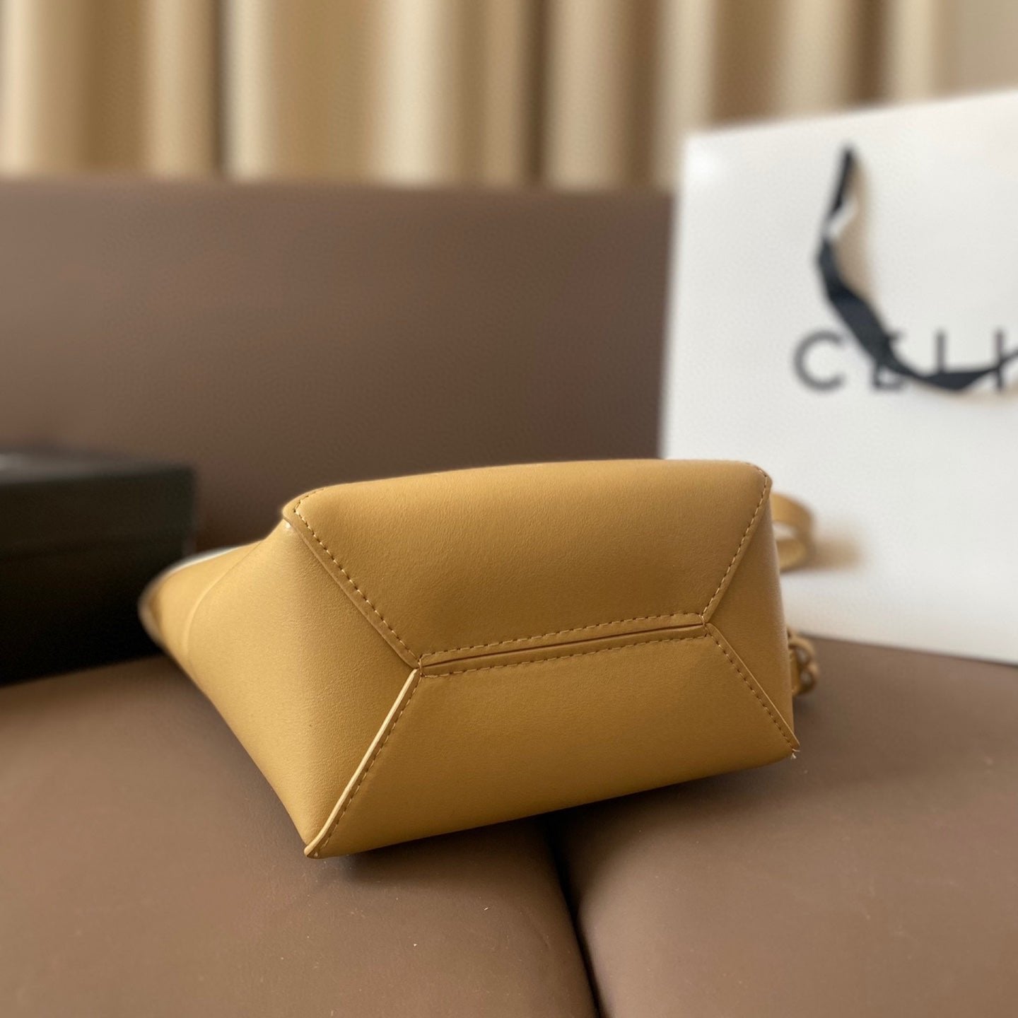 Loew Puzzle Fold Tote Iblack Shiny Calfskin