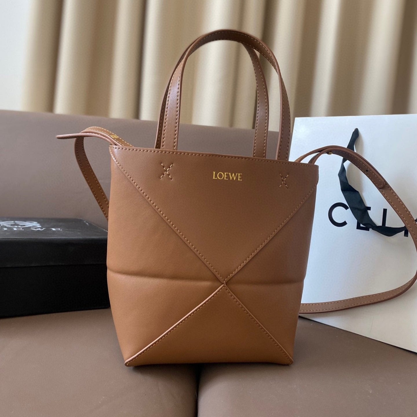 Loew Puzzle Fold Tote Iblack Shiny Calfskin