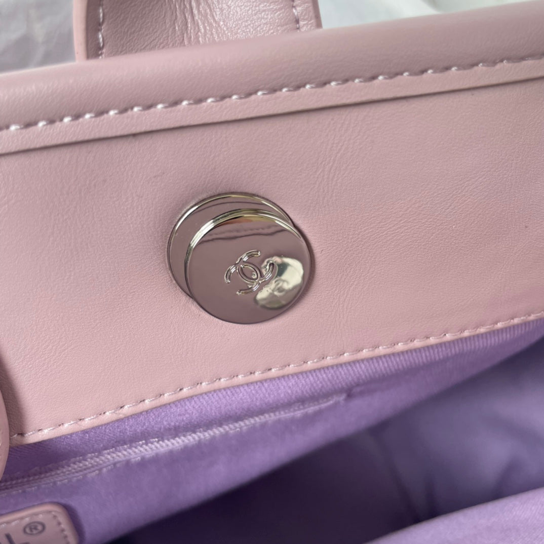 CC Large Tote 39 Light Beige Canvas Pearl Logo