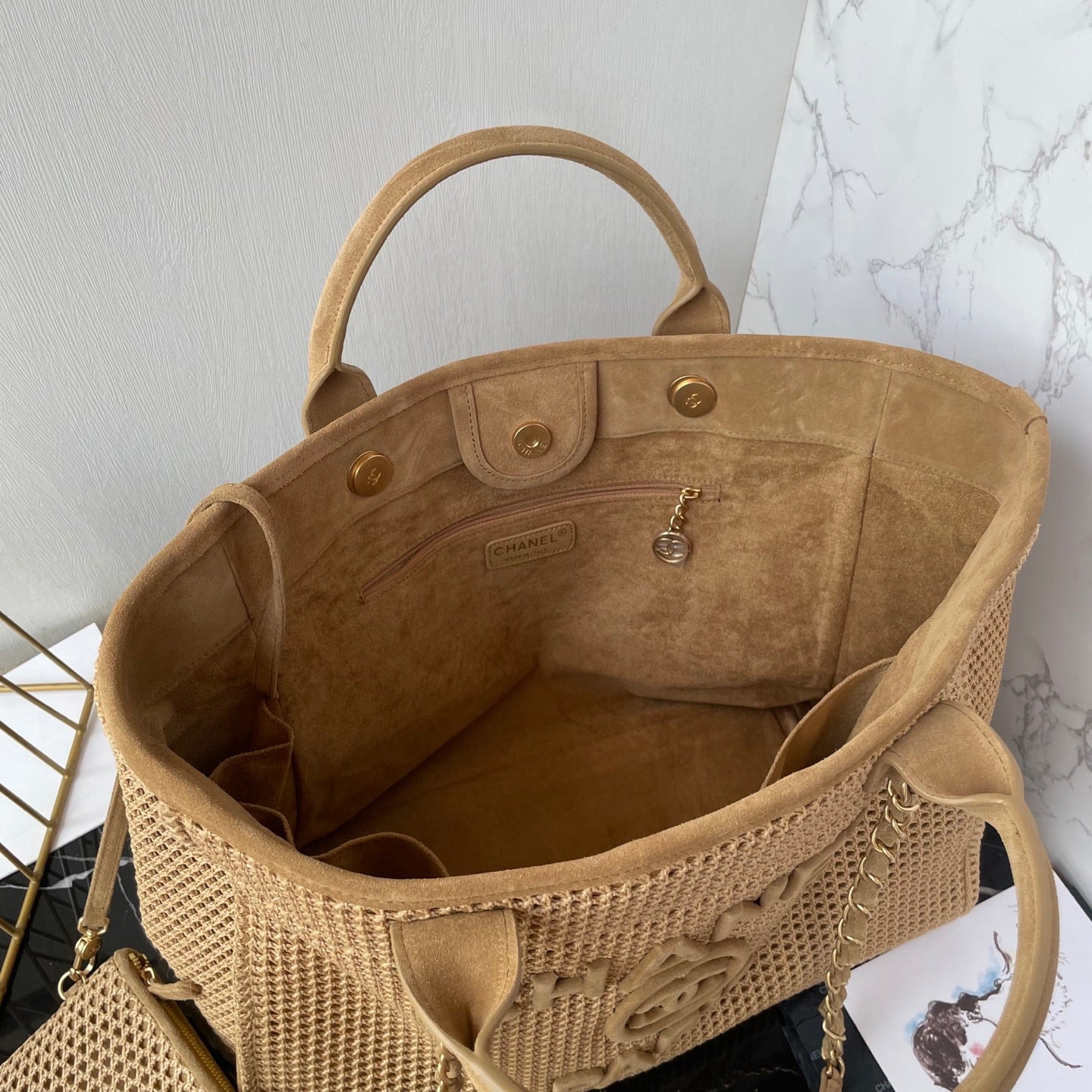 CC Large Tote 39 Light Beige Canvas Pearl Logo