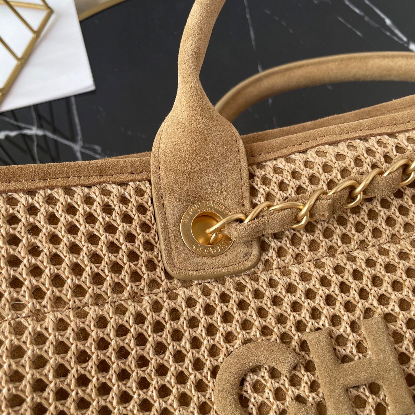 CC Large Tote 39 Light Beige Canvas Pearl Logo