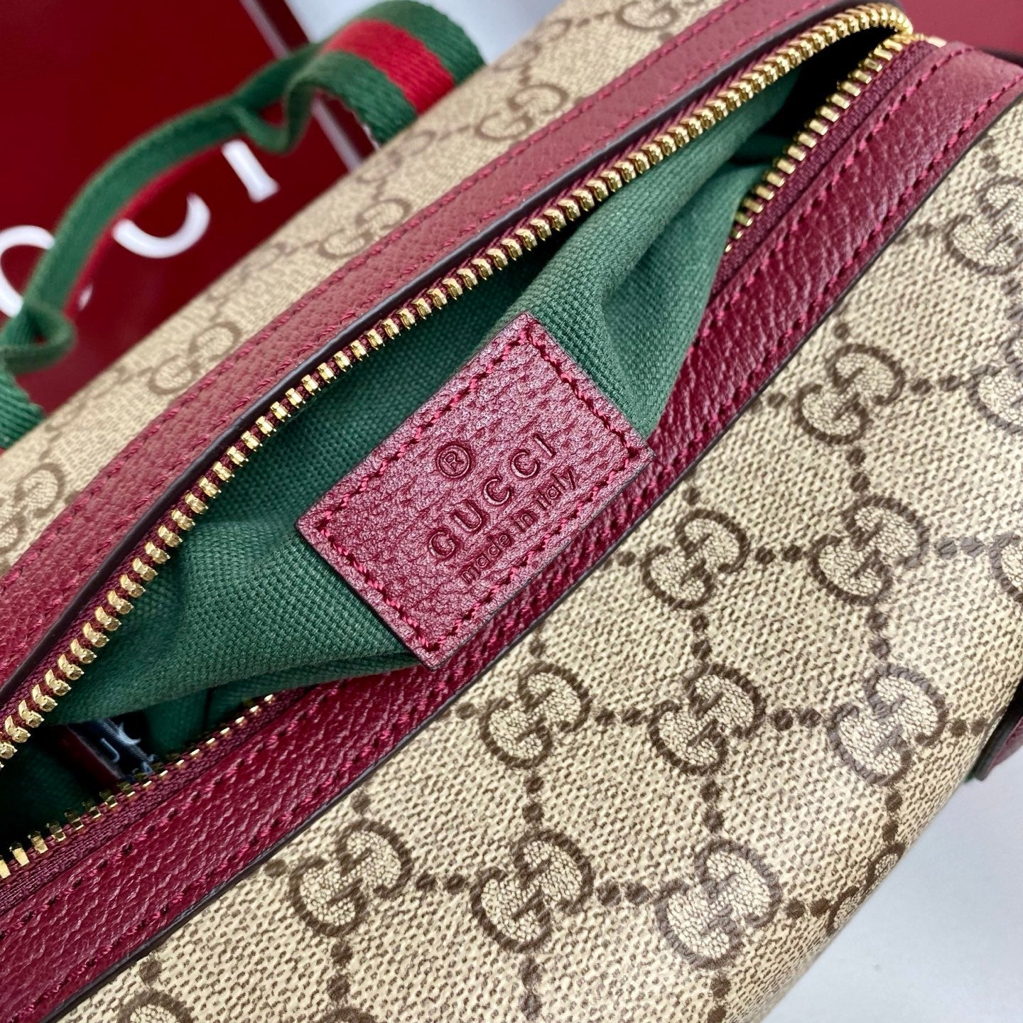 Gucci 25 GG Handbag Beige mix Rosso Ancora Red Canvas Leather 286710