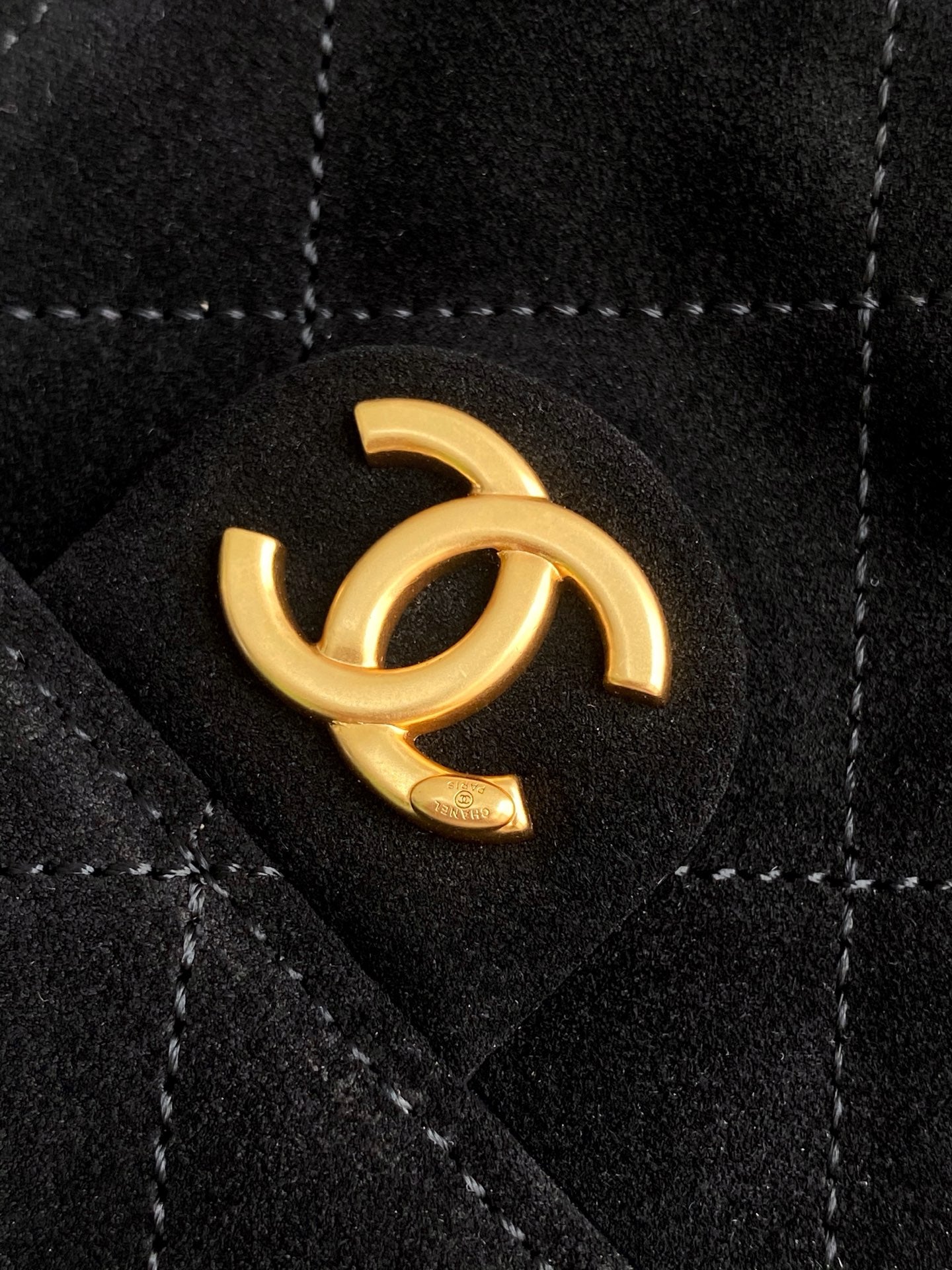 CC Large Tote 39 Light Beige Canvas Pearl Logo