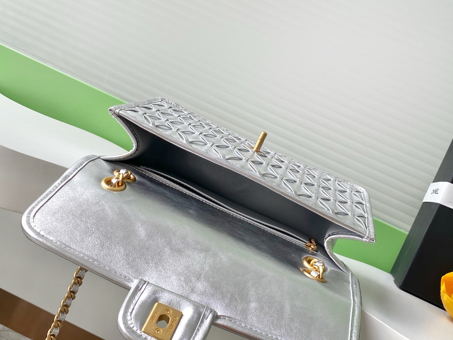 CC Large Tote 39 Light Beige Canvas Pearl Logo