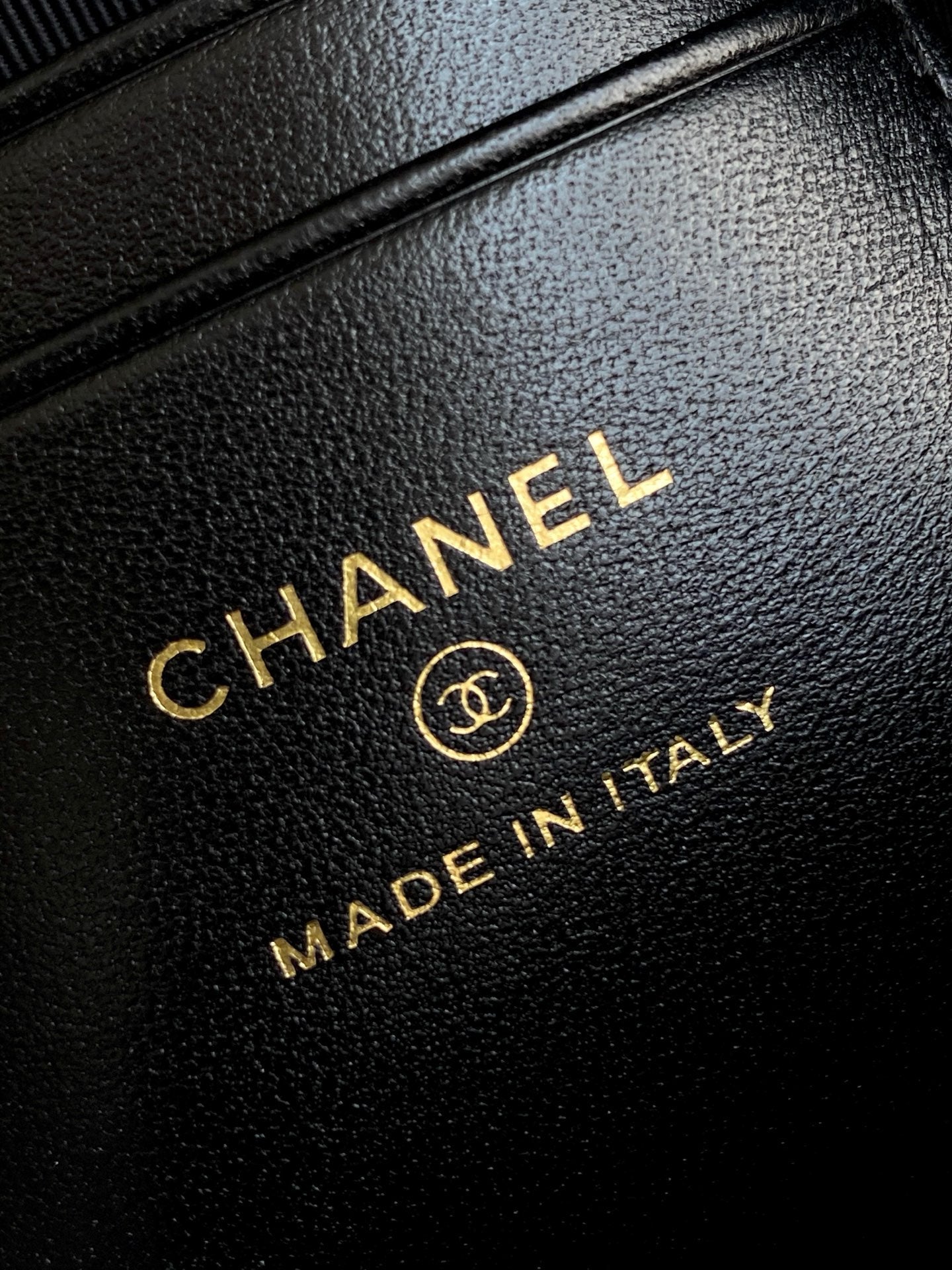 CC Large Tote 39 Light Beige Canvas Pearl Logo