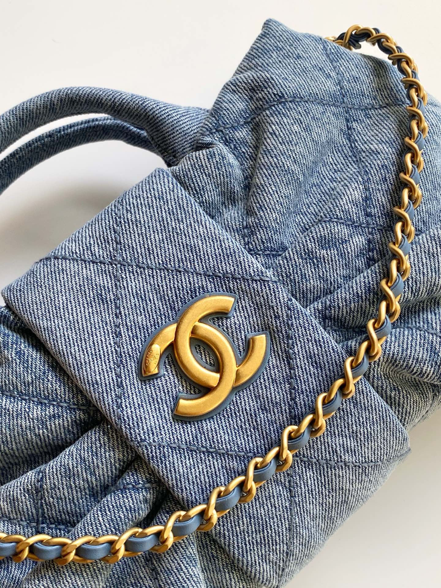 CC Large Tote 39 Light Beige Canvas Pearl Logo