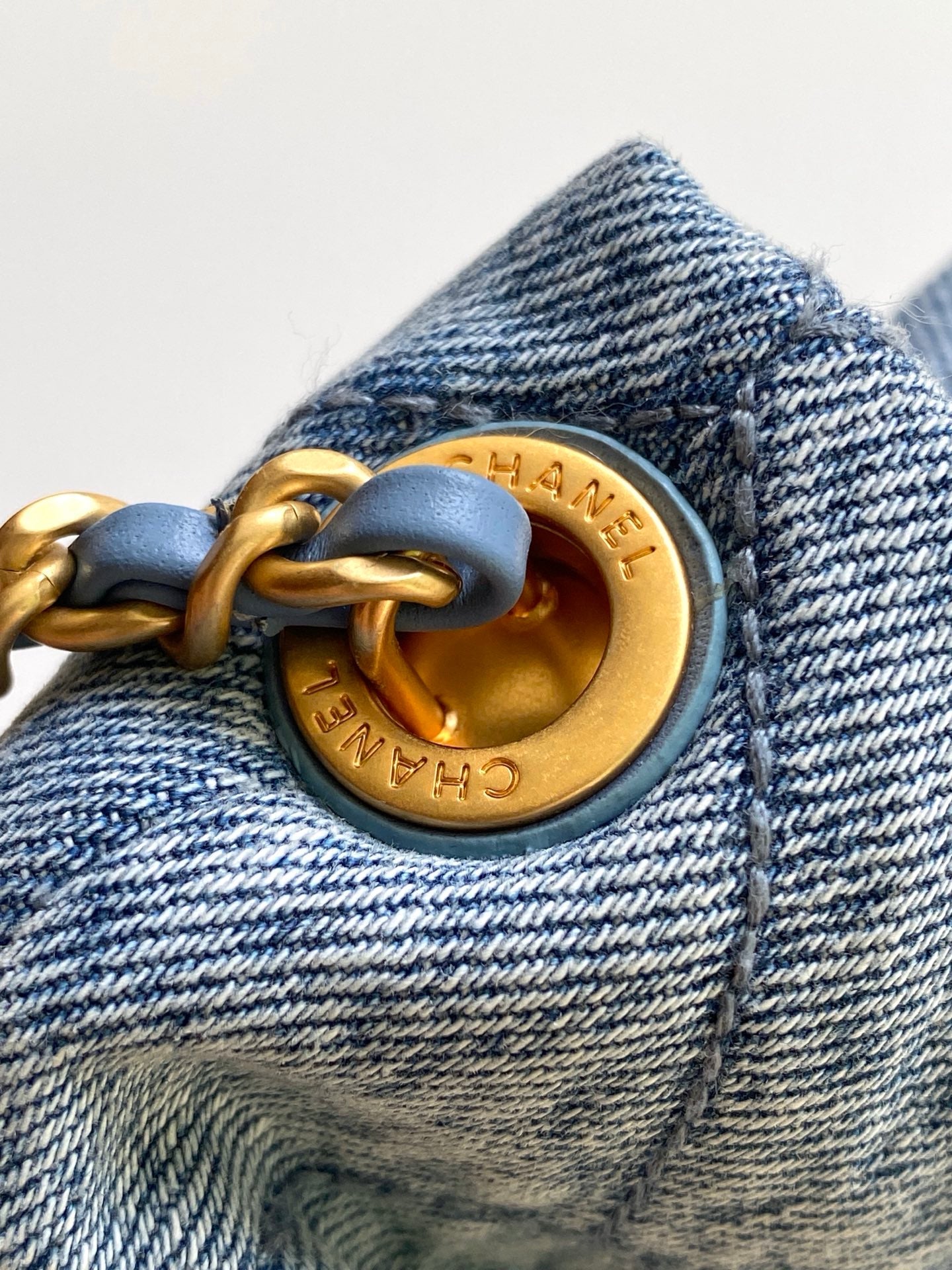 CC Large Tote 39 Light Beige Canvas Pearl Logo