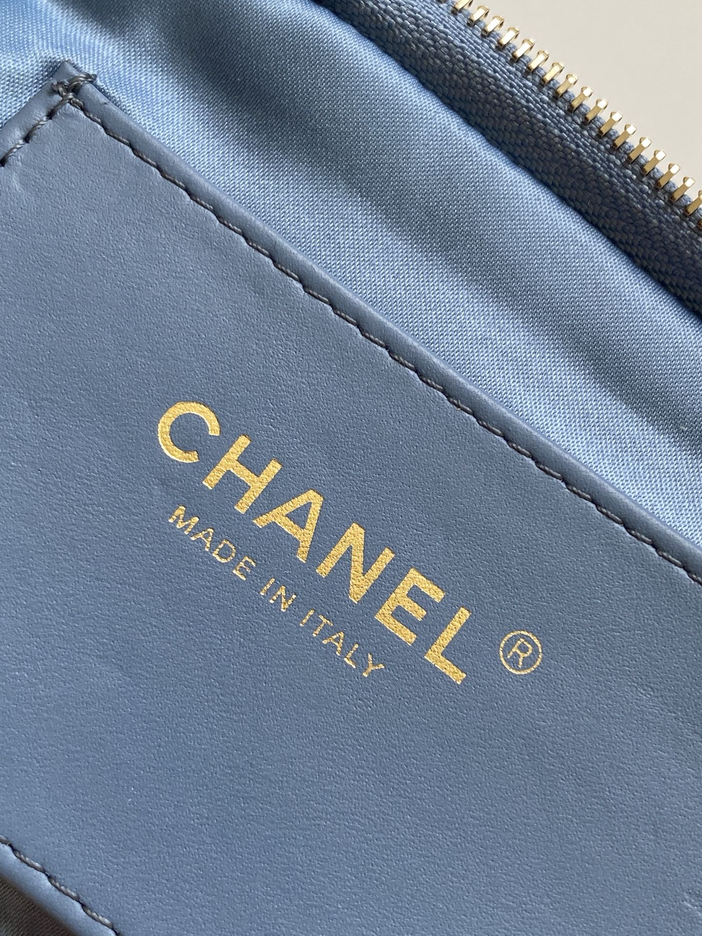 CC Large Tote 39 Light Beige Canvas Pearl Logo