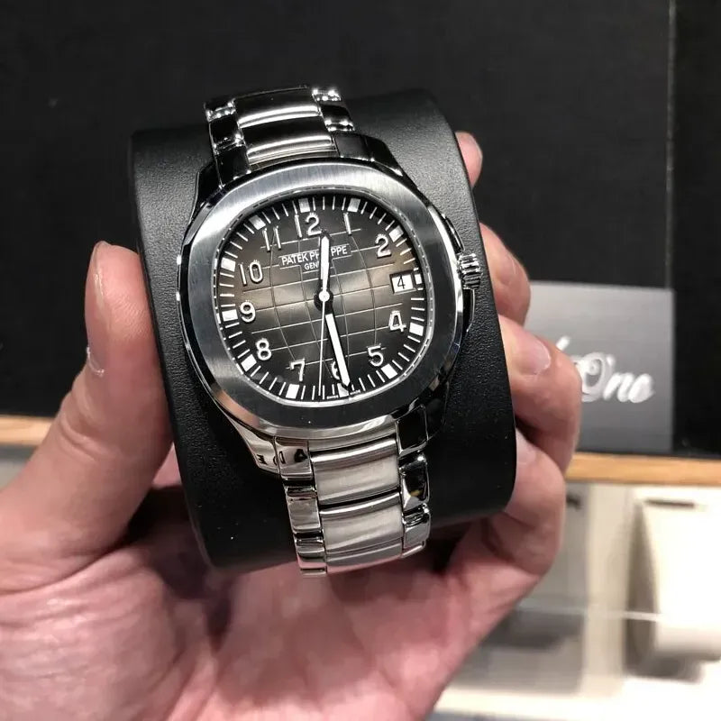 5990/1A-011 - Nautilus