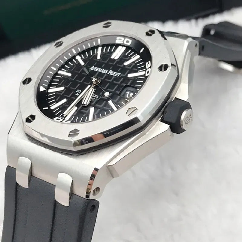 ROYAL OAK OFFSHORE DIVER Ref. 15710ST.OO.A002CA.01