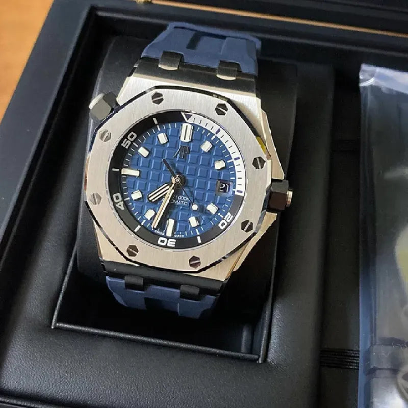 ROYAL OAK OFFSHORE DIVER Ref. 15720ST.OO.A027CA.01