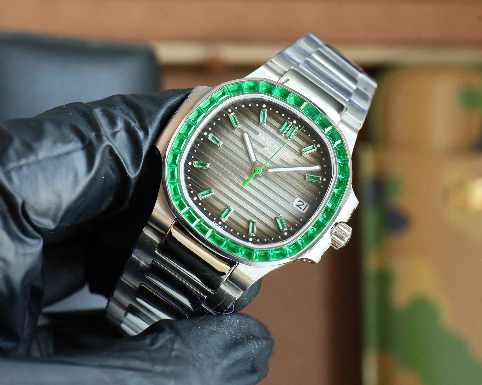 5990/1A-011 - Nautilus