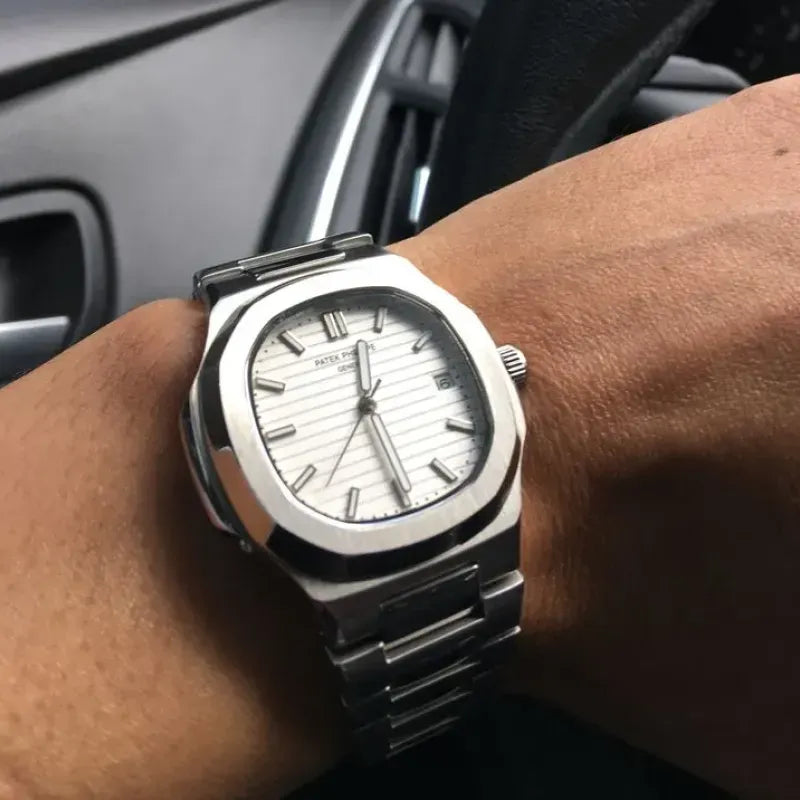 5990/1A-011 - Nautilus