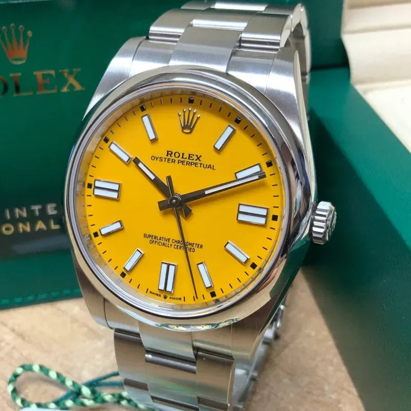 OYSTER PERPETUAL 124300 Series（Yellow）