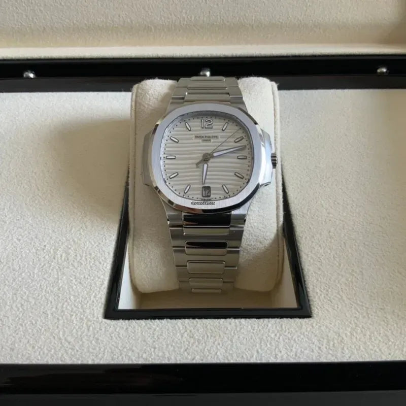 5990/1A-011 - Nautilus