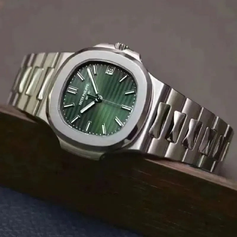 5990/1A-011 - Nautilus