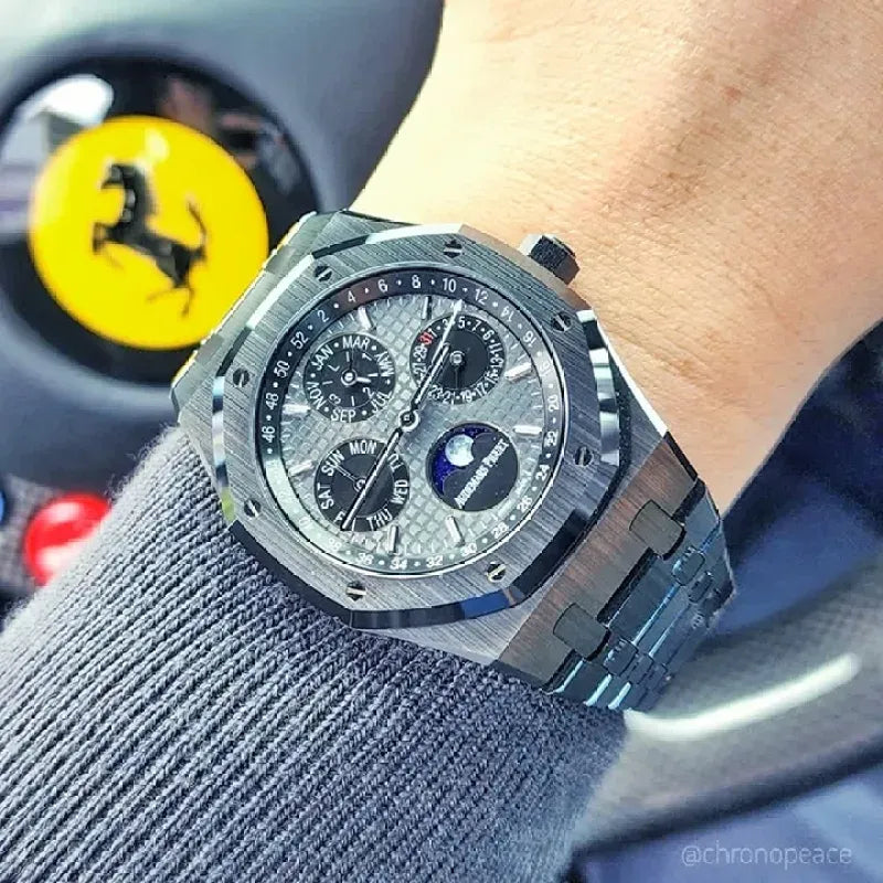 ROYAL OAK PERPETUAL CALENDAR Ref. 26579CE.OO.1225CE.01