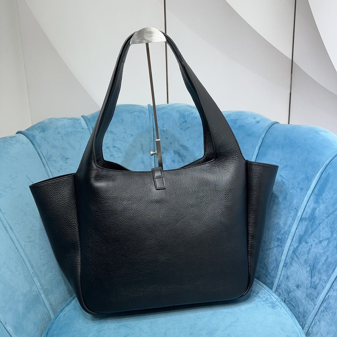 YSL BEA IN GRAINED LEATHER