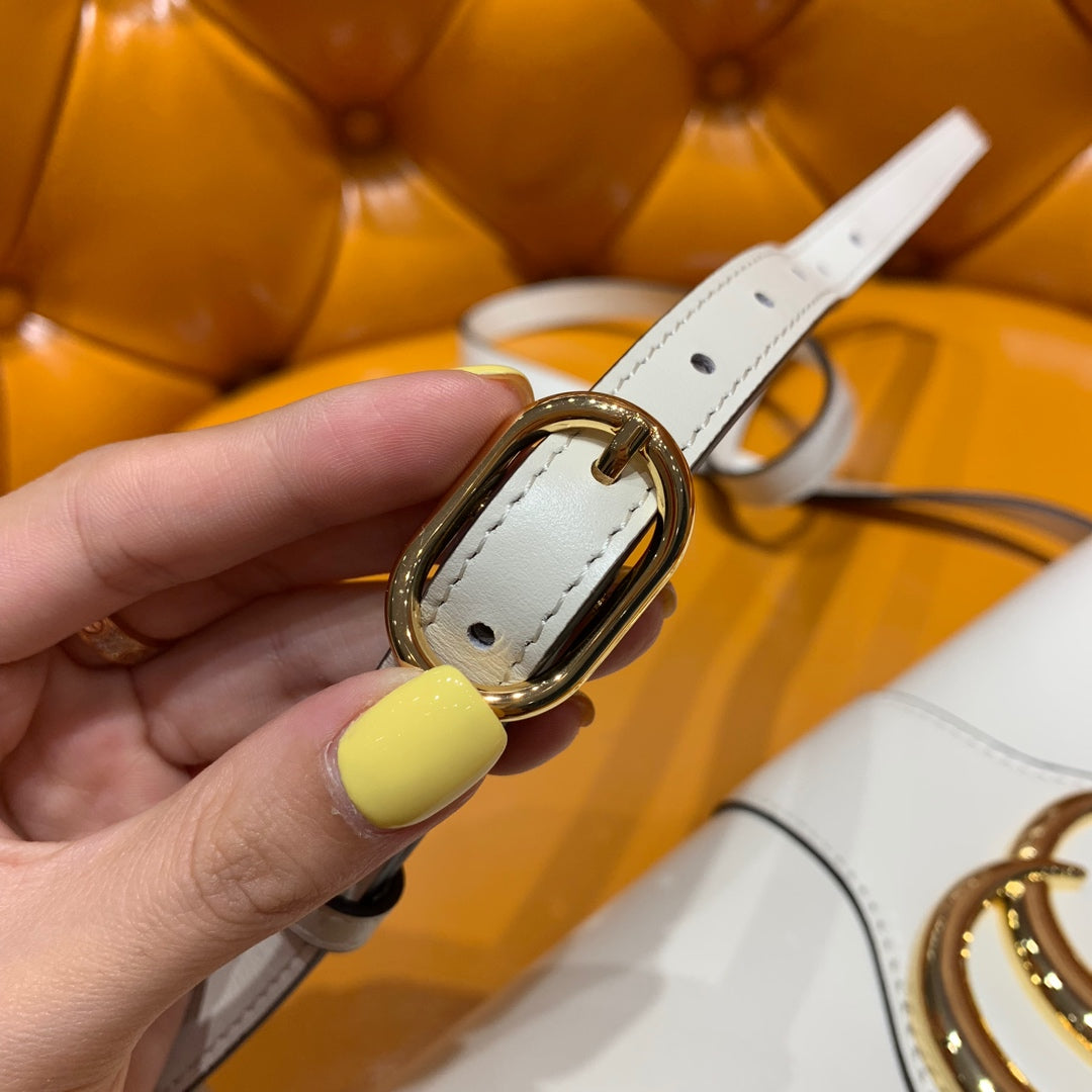 GG Arli Bag 25cm White Calfskin Gold Hardware