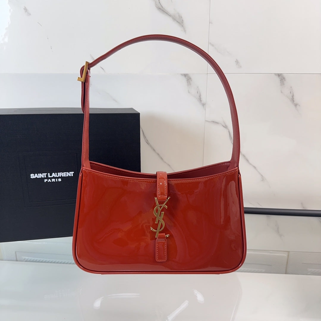 YSL LE5À7 In Patent Leather