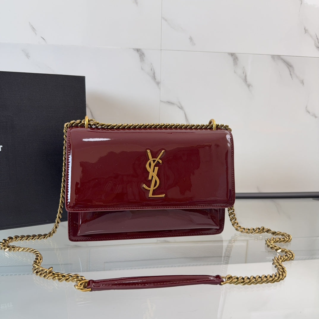 YSL Sunset Medium In Patent Leather