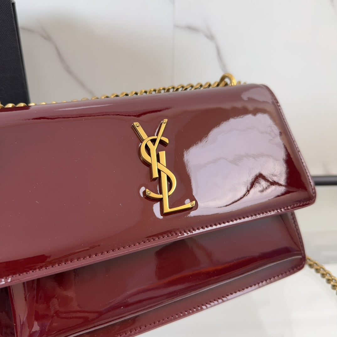 YSL Sunset Medium In Patent Leather