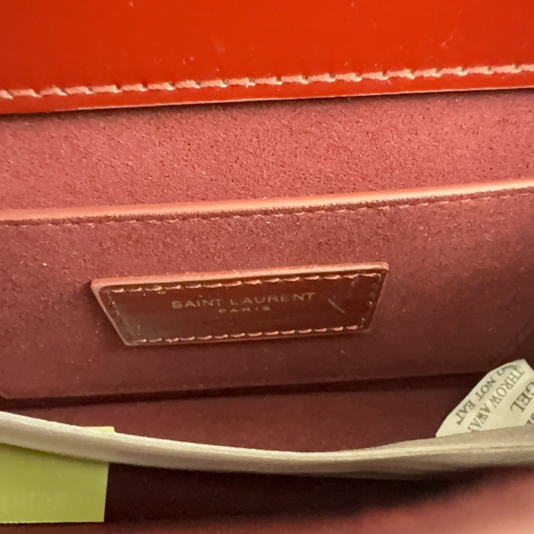 YSL Sunset Medium In Patent Leather