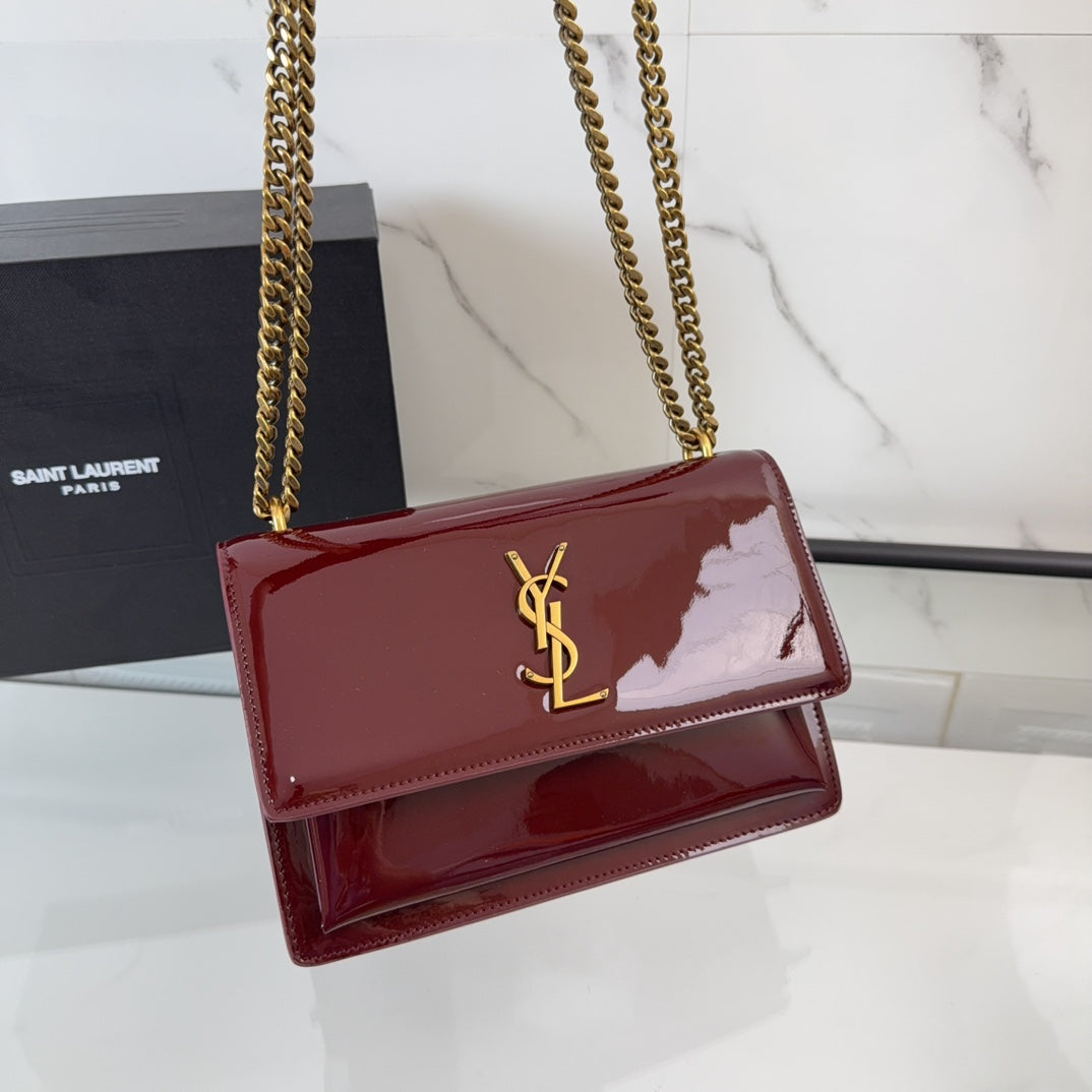 YSL Sunset Medium In Patent Leather