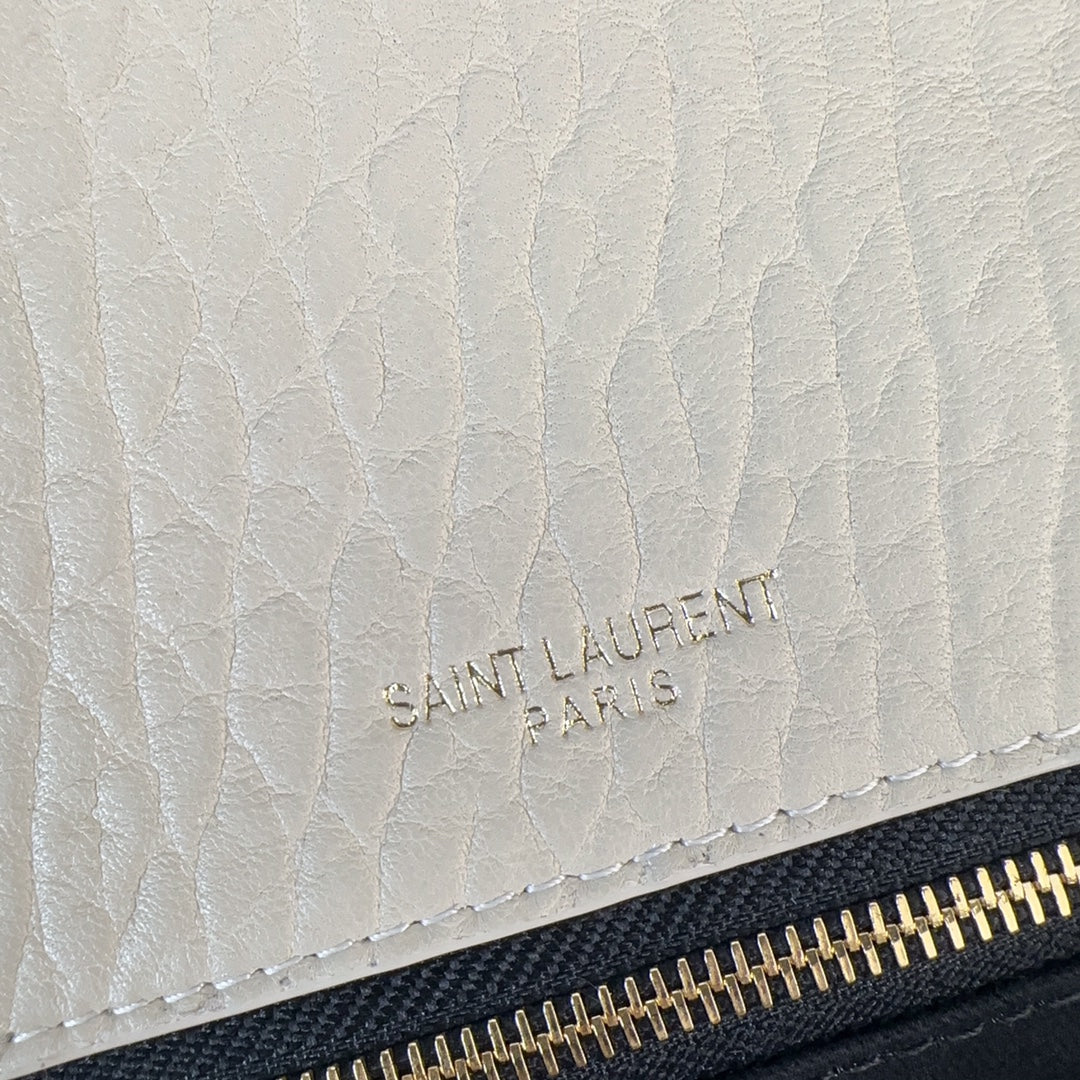 YSL Calypso Large In Grained Lambskin